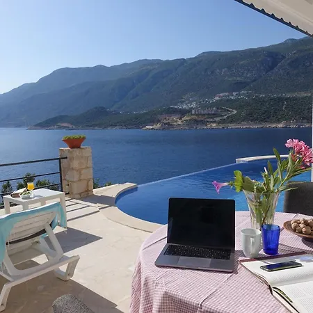 Monix Homes-villa Deniz - Stunning Seaview וילה *